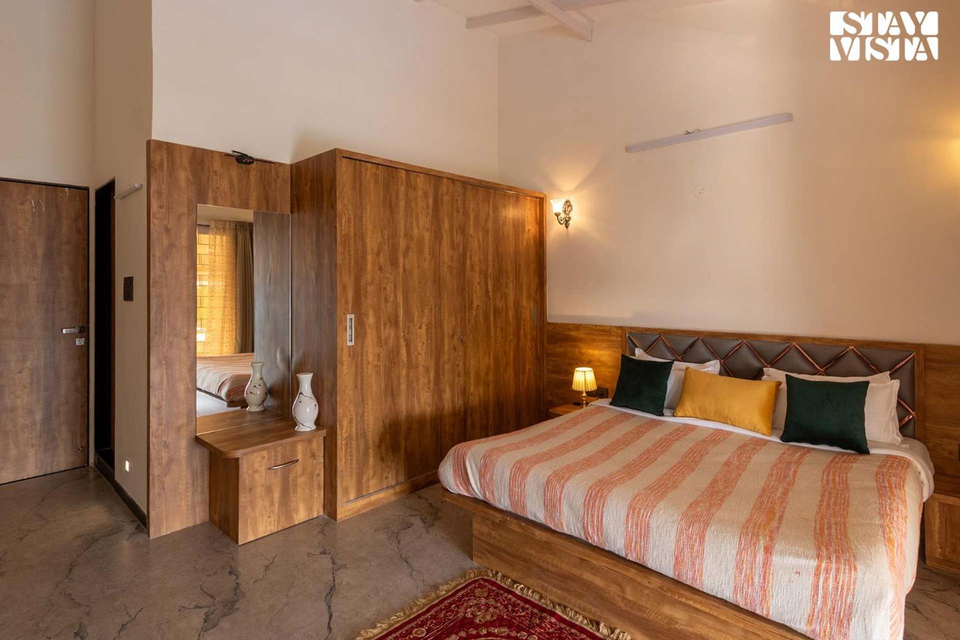 Stayvista'S Harvest Haven - Pool-View Villa With Deck & Machan Near Sula Насик Экстерьер фото
