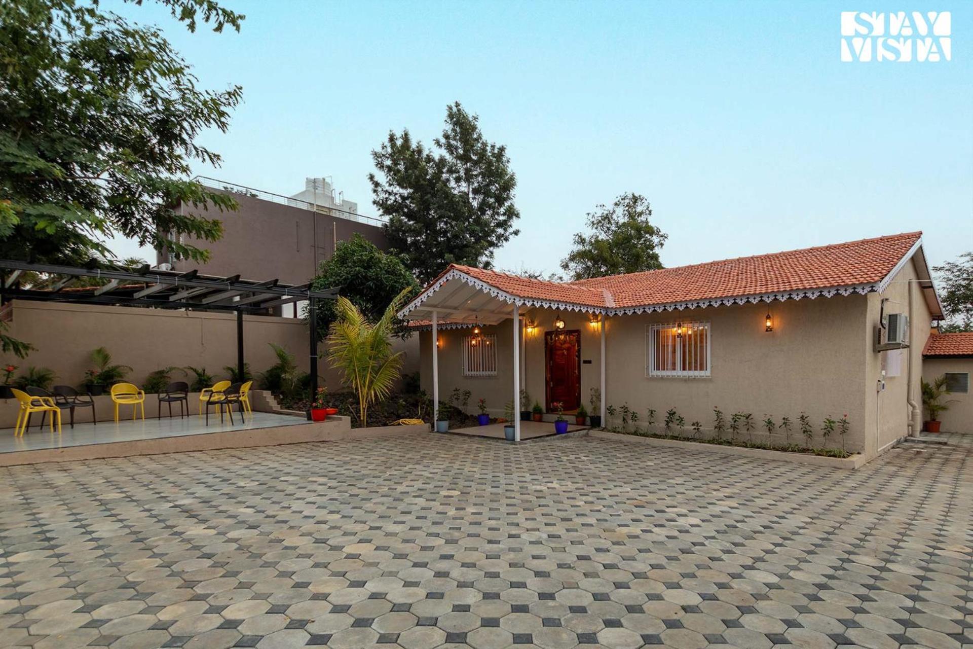 Stayvista'S Harvest Haven - Pool-View Villa With Deck & Machan Near Sula Насик Экстерьер фото